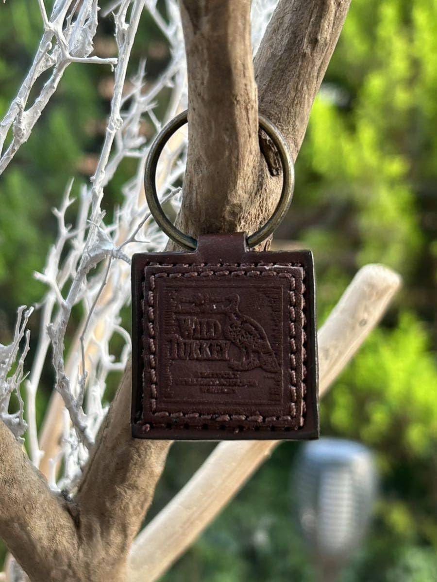 Amazon.co.jp: WILD TURKEY ワイルドターキー 牛革 キーホルダー