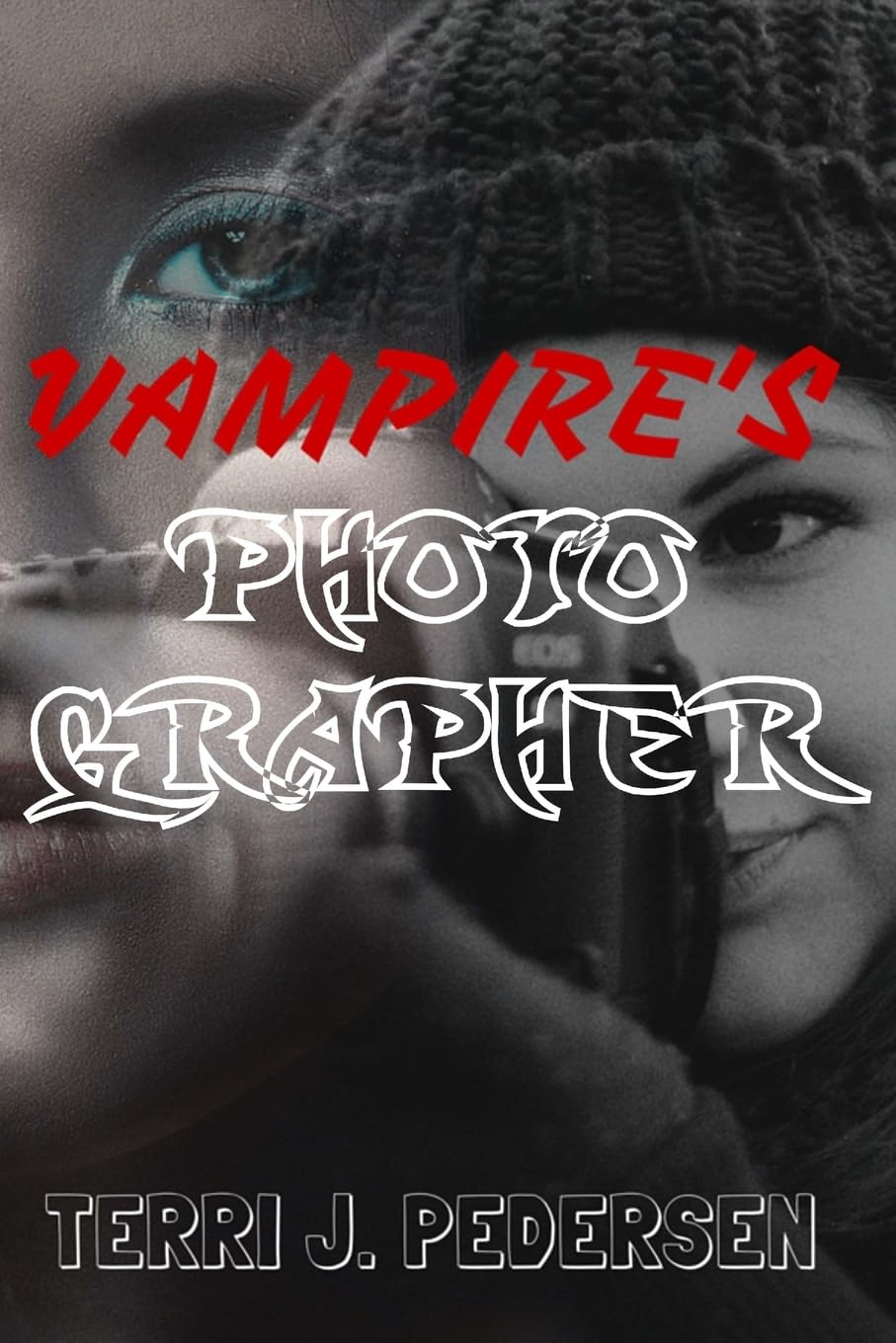 Vampire's Photographer: Volume 2 (Erotic Photographer)