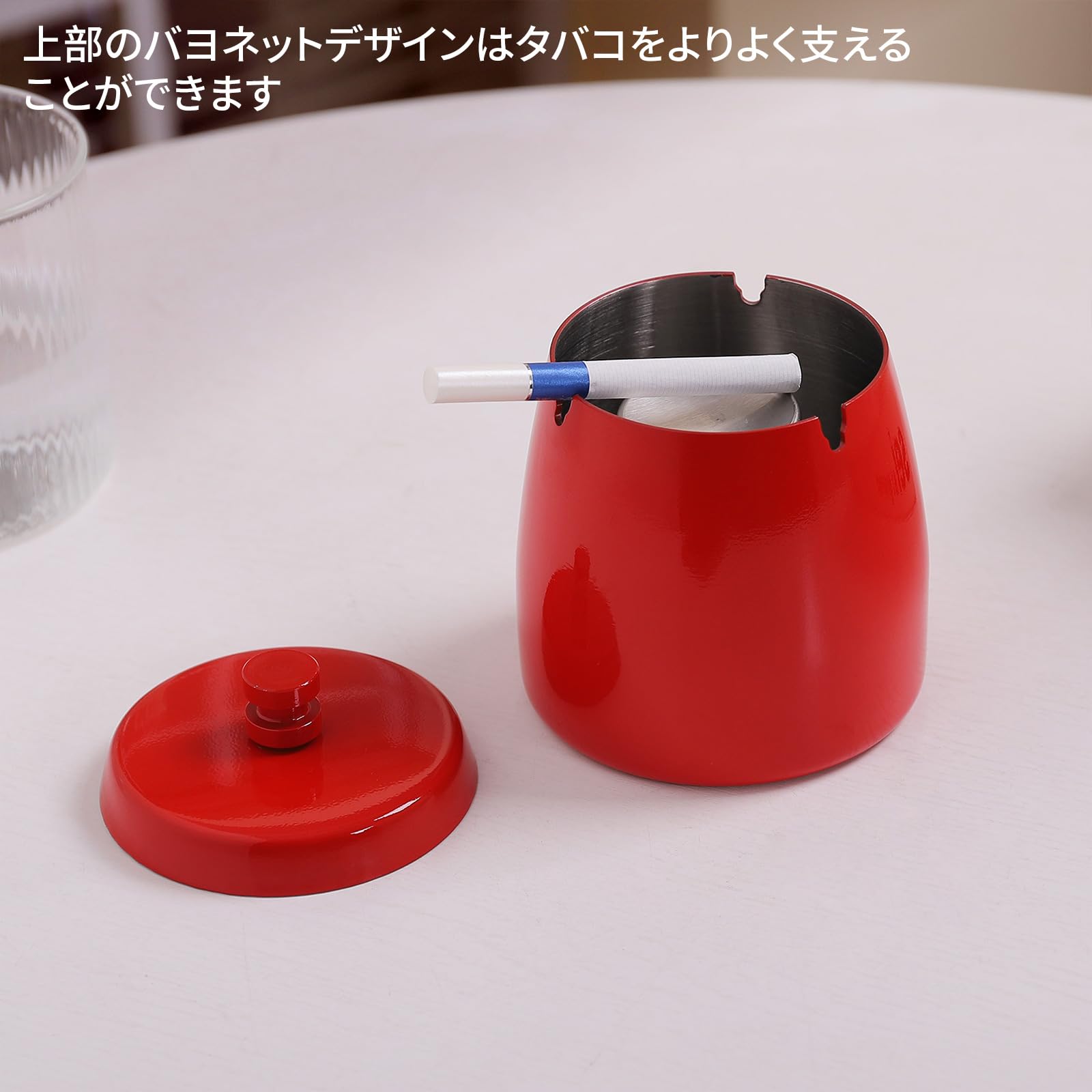 VVMONEタバコ用蓋付き灰皿、ステンレススチール製無煙防風灰皿、滑り止めマット付き、屋内と屋外に最適 (レッド, 10 X 8.0 X 9.7cm) - 5
