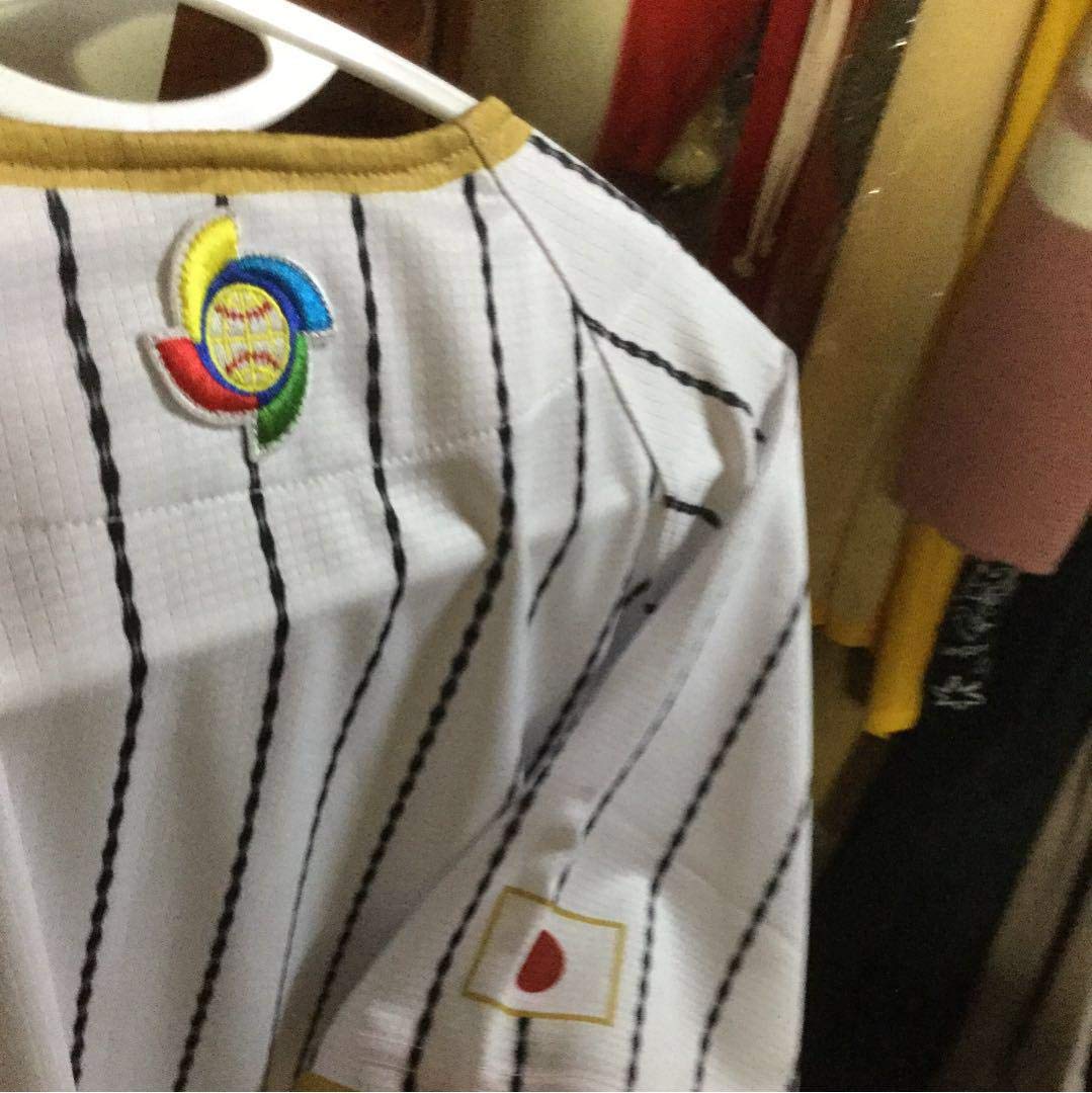 Amazon.co.jp: 侍ジャパン 上林誠知選手直筆サイン入りユニフォーム