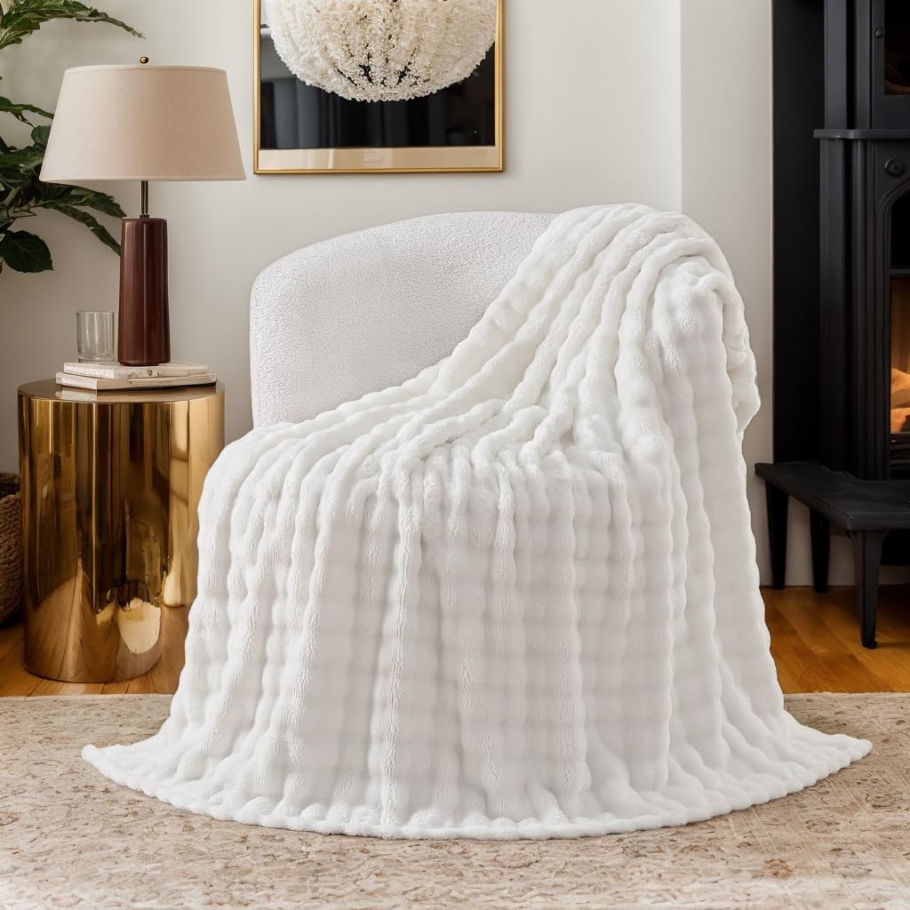 ALANX Faux Fur Throw Blanket 100 x 150CM Textured Bubble Plush Blanket Soft Warm Fuzzy Cozy Thick Bed Blanket for Couch Chair Sofa Gift Home Décor (White, 100×150CM)