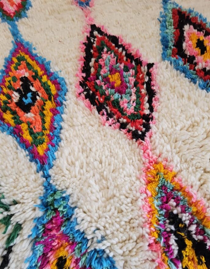 Générique Tapis berbère marocain Azilal 120 cm x 84 cm – Tapis Artisanal Fait Main – Laine Naturelle – Motifs Traditionnels – Pièce Unique
