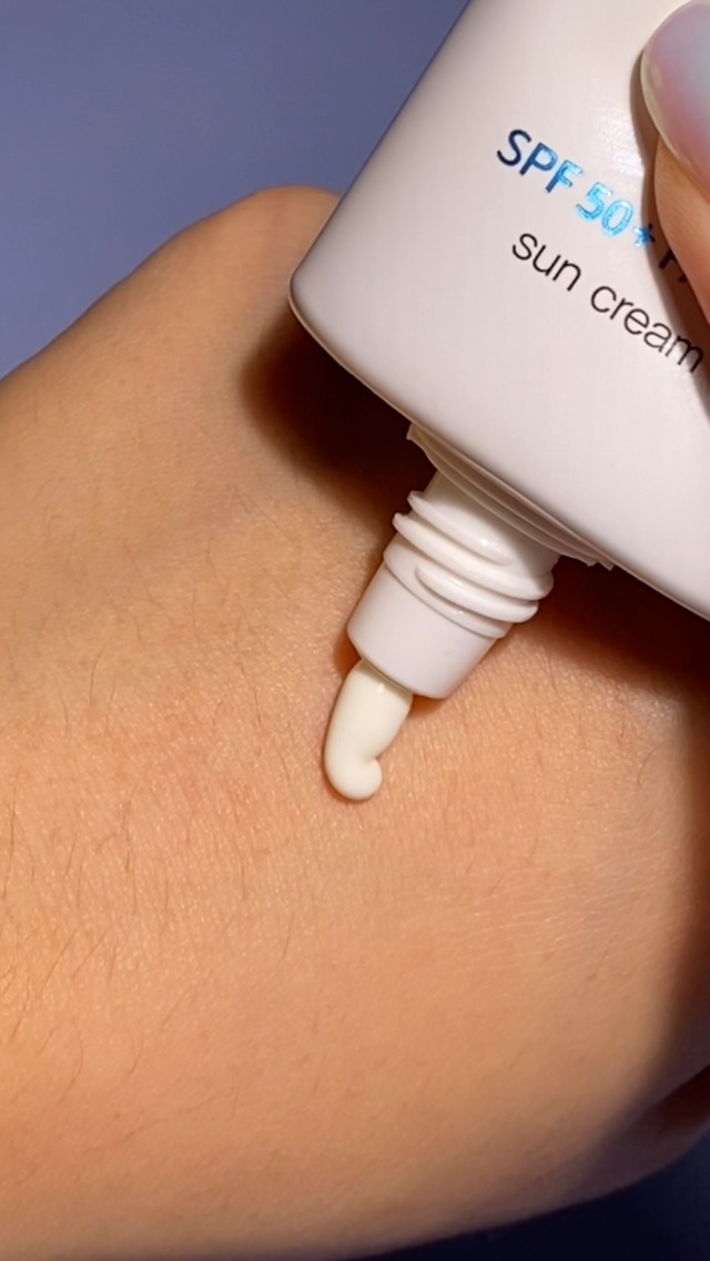 Amazon.co.jp: 【d'Alba公式】ウォータフル UVエッセンス サンクリーム