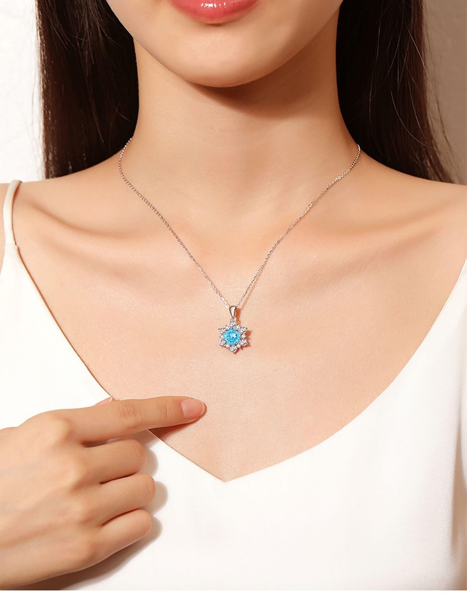 Collar de oro blanco de 9 K/14 K/18 K con rubí rojo de laboratorio, colgante de flores, 45 cm, Oro blanco 375 de 9 quilates, Moissanita Laboratorio Creado Aguamarina Moissanite