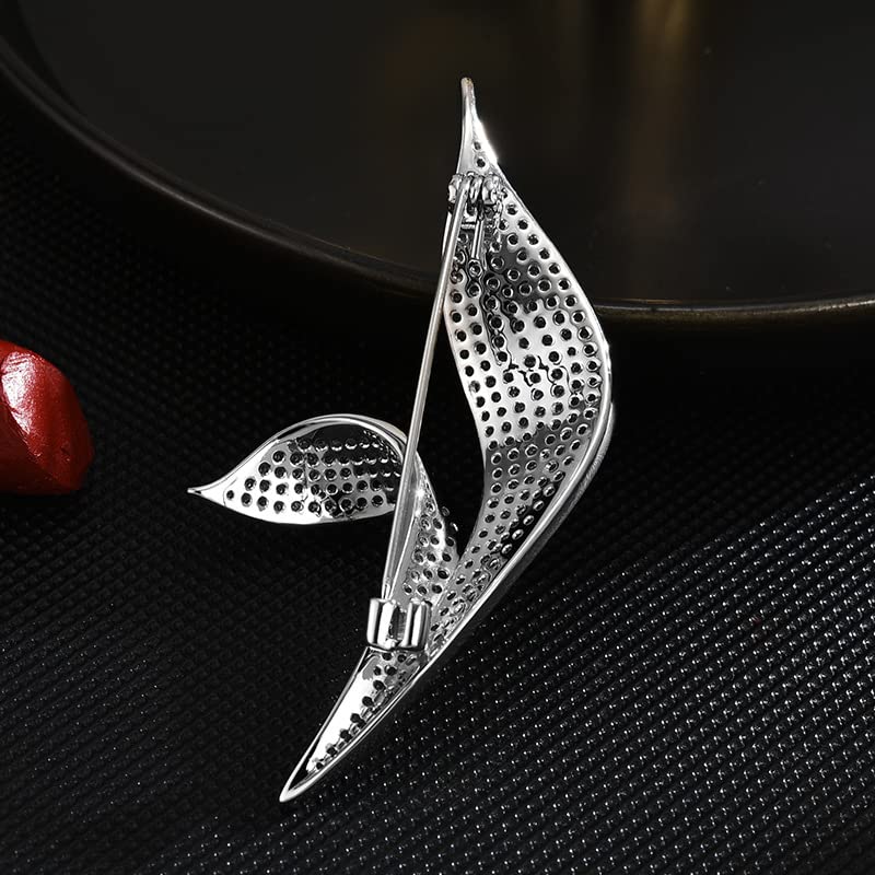 Image of Rhinestone Leaf Brooch Pins - Crystal & Gold-plated Lapel Pin Jewelry for Women - Birthday Gift for Wife or Friends