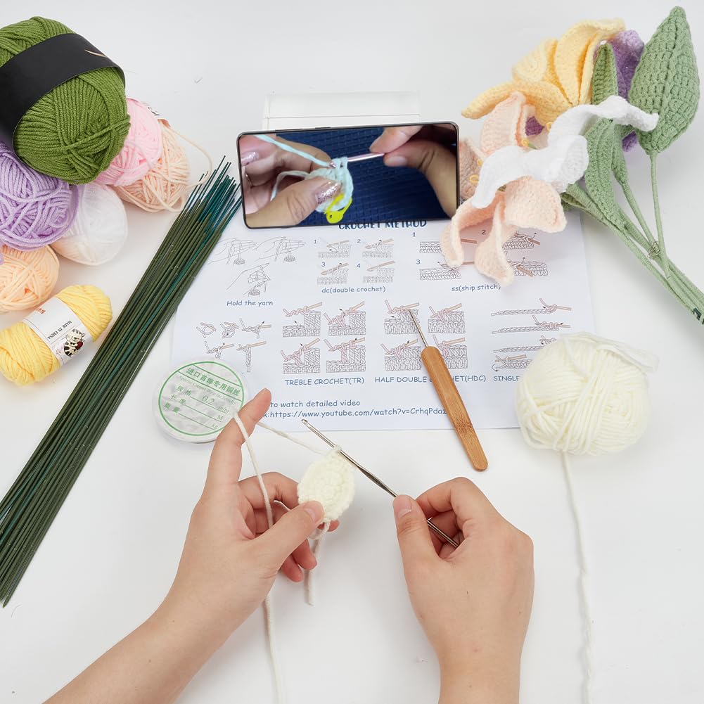 INFUNLY 10 Stück Lilienblumen-Häkelsets Für Anfänger, Komplette Blumen-Häkelsets Für Erwachsene Und Kinder, Anfänger Mit Anleitung Und Video-Tutorials, Häkelset als Geschenk Zum Muttertag, Hochzeit, G