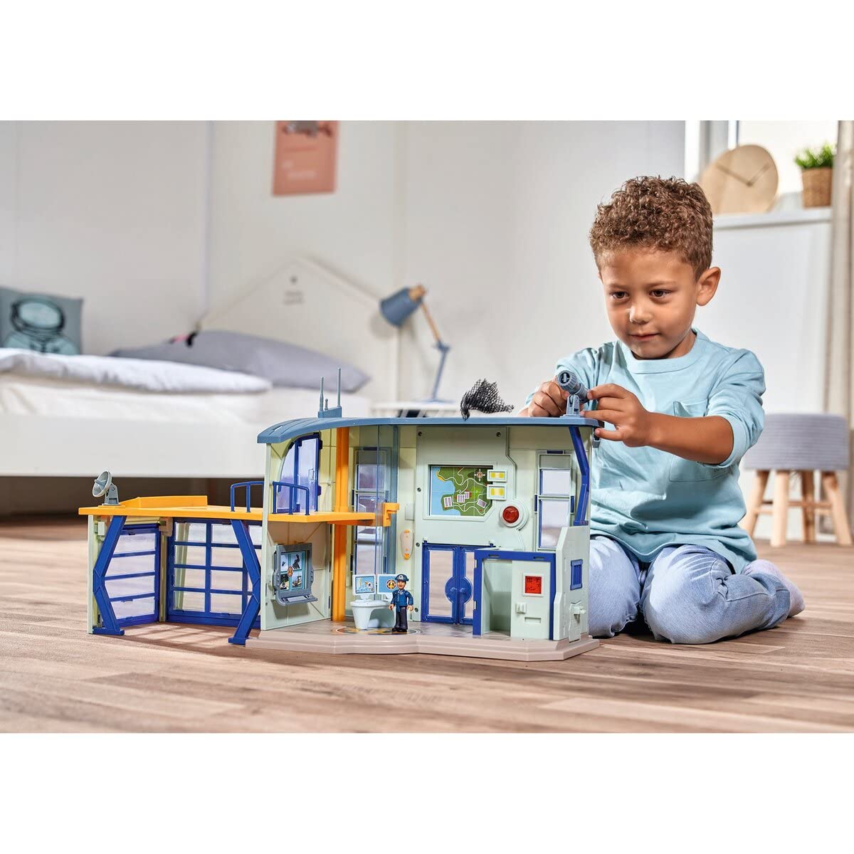Simba Sam Stazione della Polizia con figura Playset Gigante con Luci e Suoni | 109251097