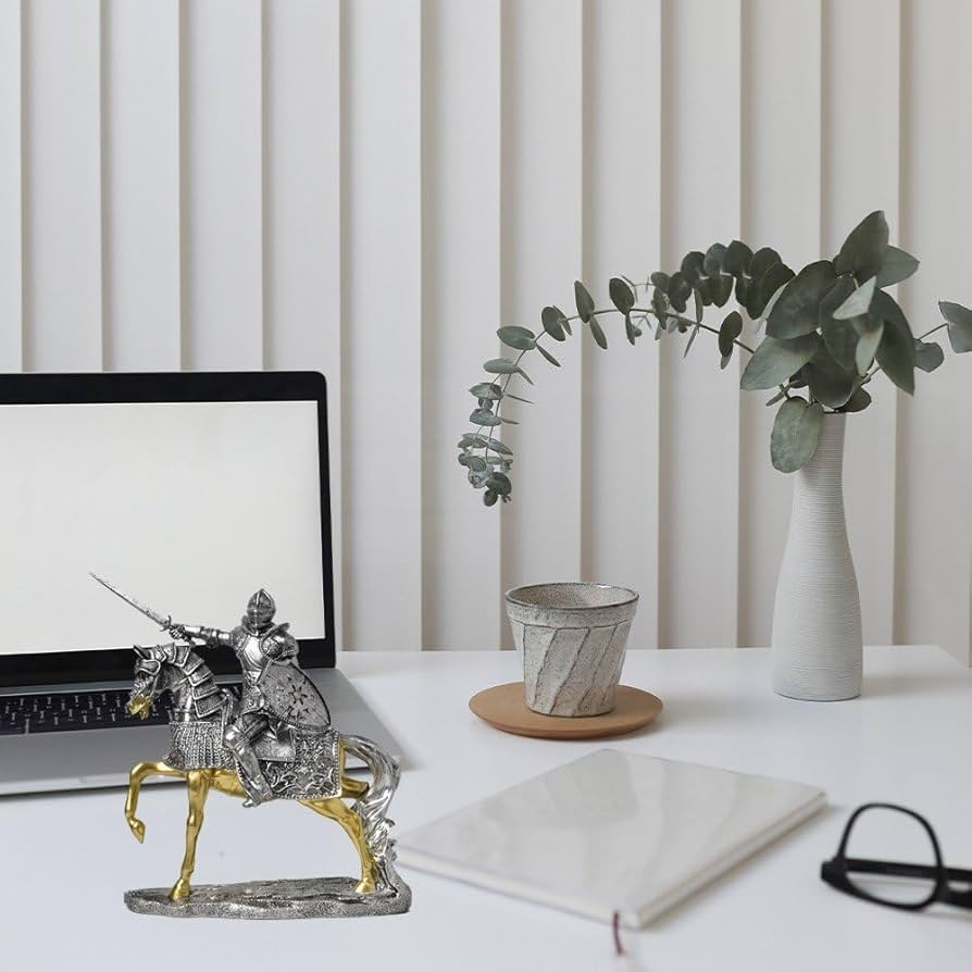 馬と戦士の置物 Amazon.co.jp: 戦争馬の彫刻 ゴールド 軍馬像 戦士の置物 樹脂製