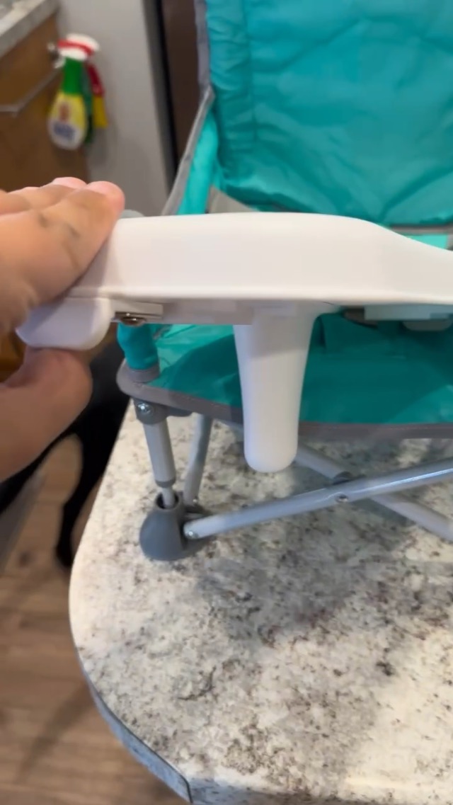 Watch Honest Review Summer Pop and Sit Portable Booster Chair on Amazon Live