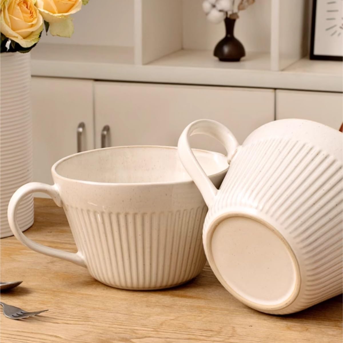 Salsera de cerámica de gran capacidad, diseño de alivio vertical, cuenco versátil para mezclar y recipiente de jugo, perfecto para comidas familiares y entretenimiento