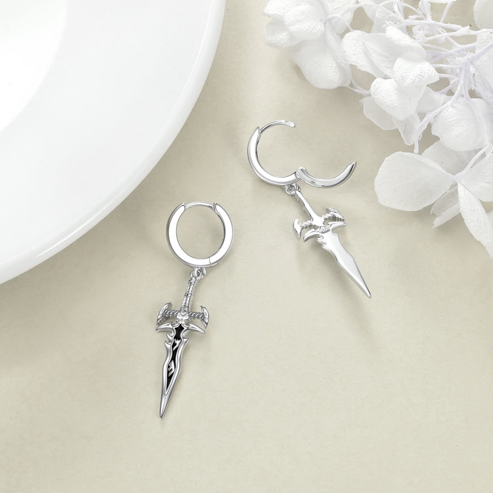 VONALA Schwert Ohrringe 925 Sterling Silber Dolch Gothic Hoop Schwert Messer Hängend Ohrringe Dolch Unisex Geschenk Für Damen Frauen Männer