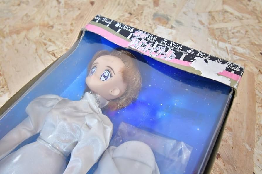 怪盗セイント・テール セイントテール セイントフェイス ドール 人形 Amazon.co.jp: 怪盗セイントテール セイントフェイス 深森聖良
