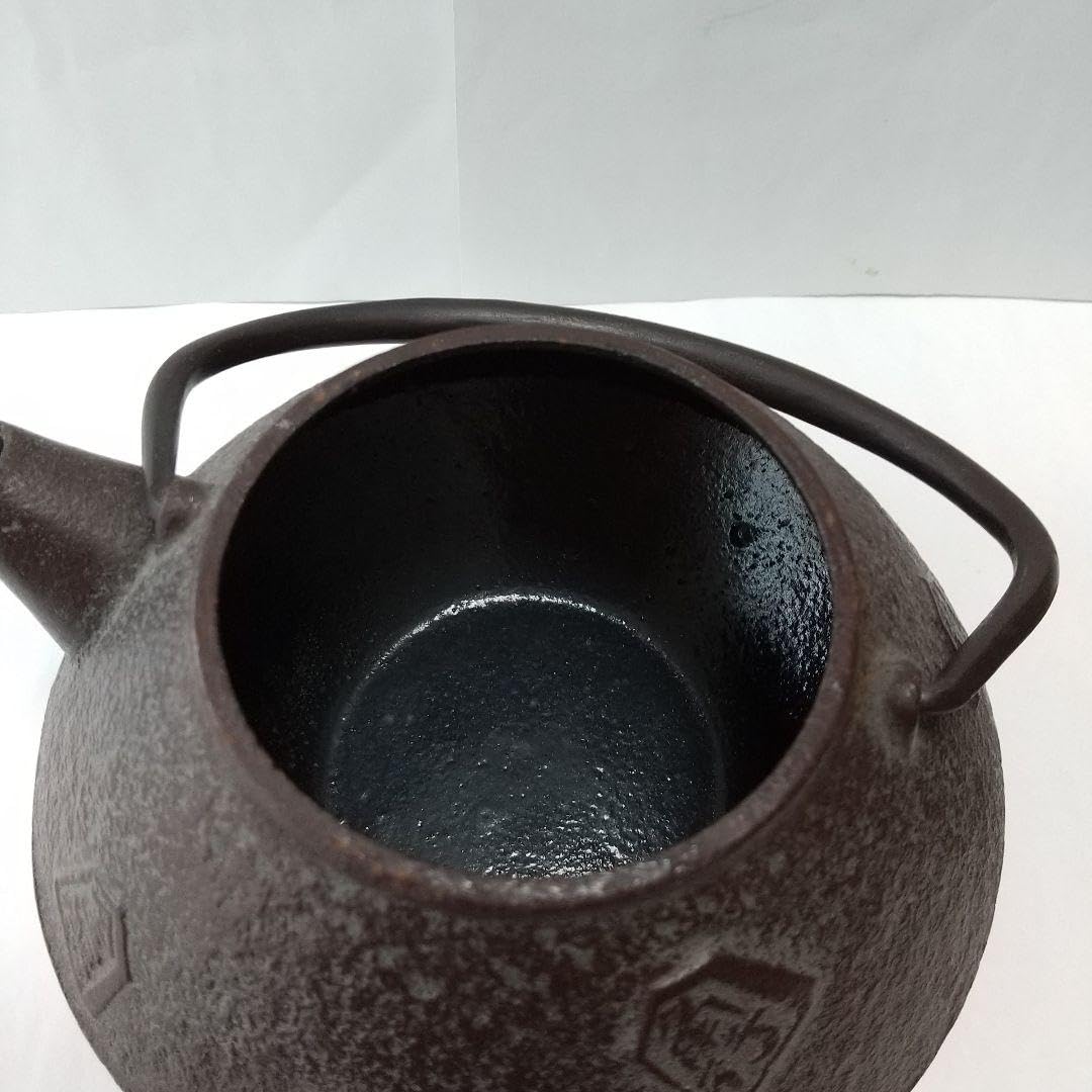 Amazon | 丸久 菊泉堂 南部鉄瓶 南部鉄器 急須 | ノーブランド品 | 鉄瓶