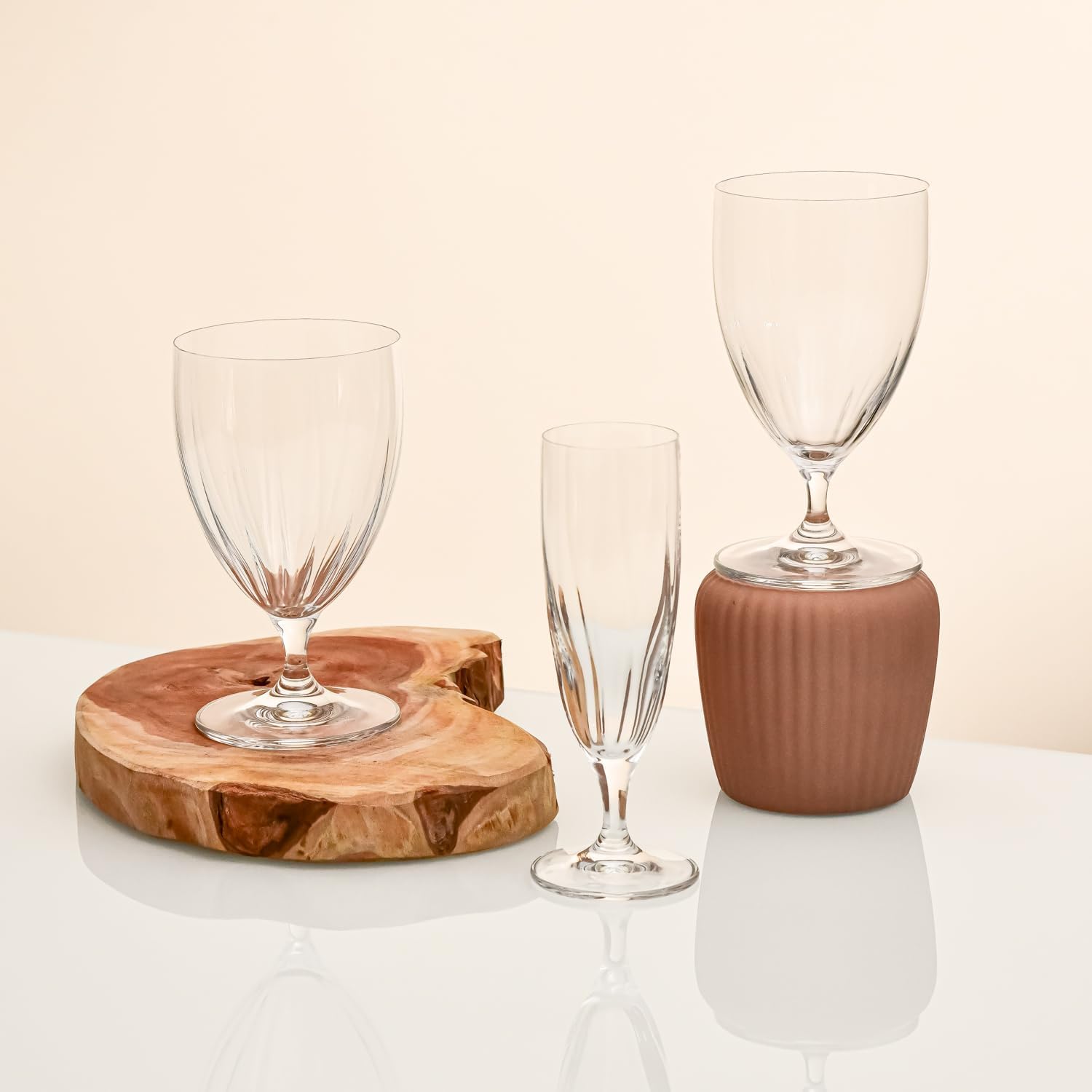 Krosno Bicchieri da Acqua Set di 4, 440 ml, Ondulato, Collezione Prima LUMI | Tumbler con stelo, bevande, cocktail, succo, vino, Vetro Cristallo senza piombo, Lavabili in lavastoviglie, Idea regalo