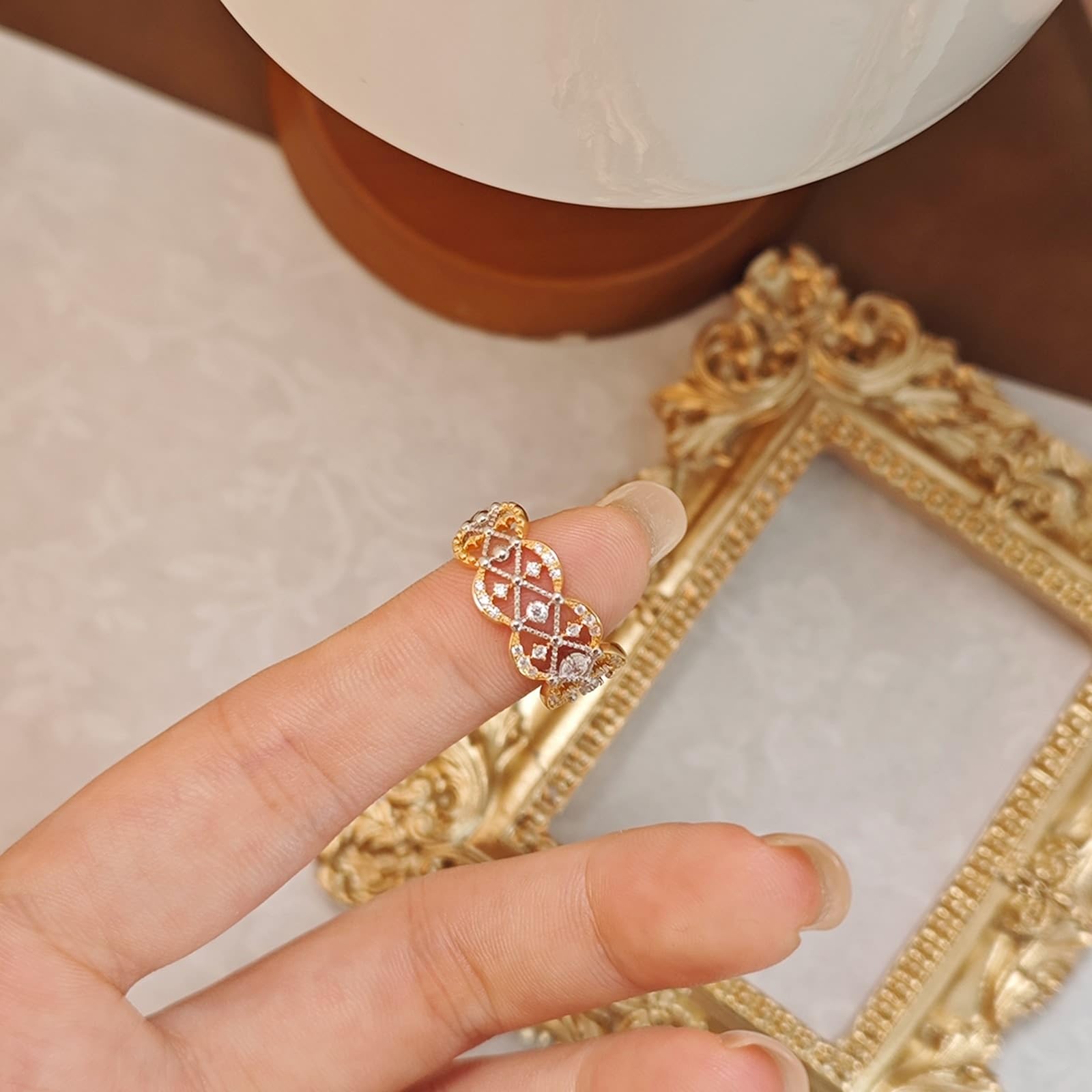Anillo de compromiso bicolor Au 375/585/750 con moissanita, bicolor forma retro