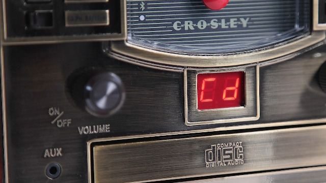 Amazon.com: Crosley CR42D-PA Lancaster 3-Speed Turntable with