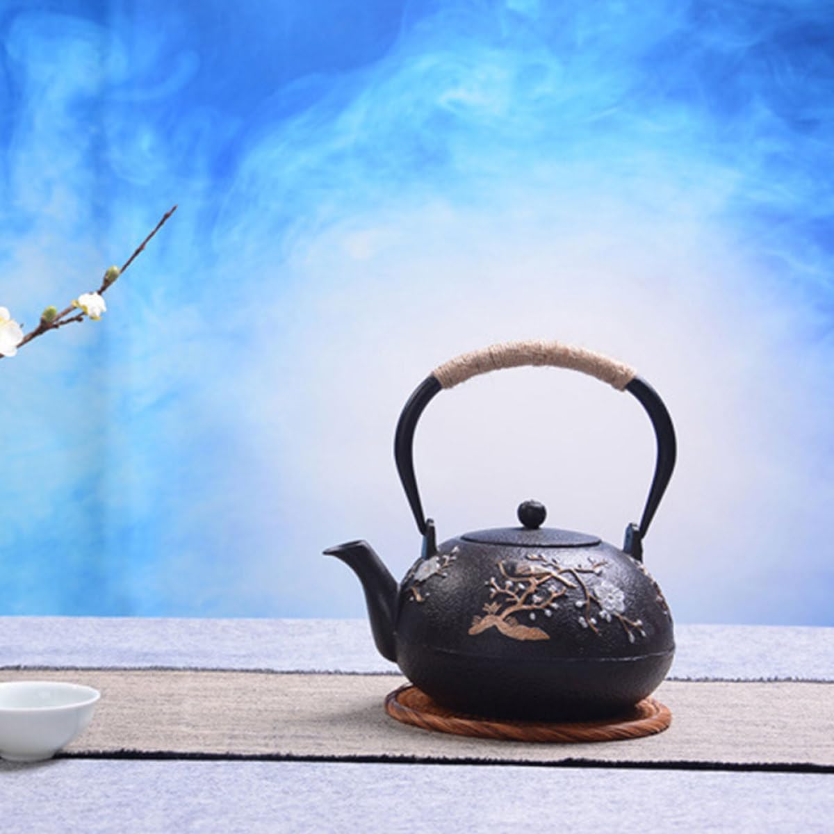 DOITOOL Tetera y Diseño Tradicional Negro de Hierro Fundido Japonesa Fácil de Limpiar y Asa Cómoda Infusor para Uso en Casa