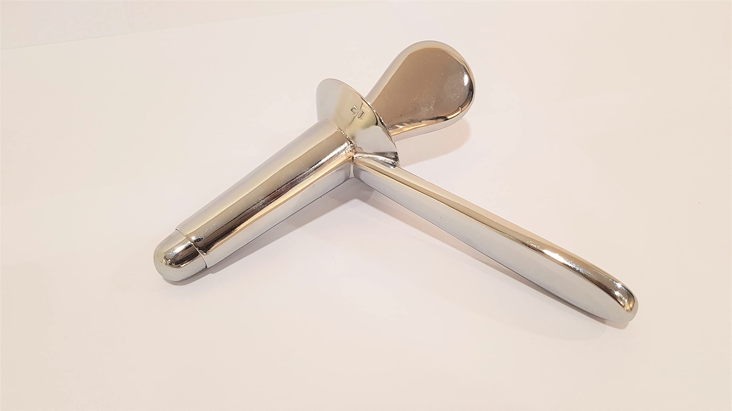 FusionKraft Proctoscope, Medium - Image 4 thumbnail