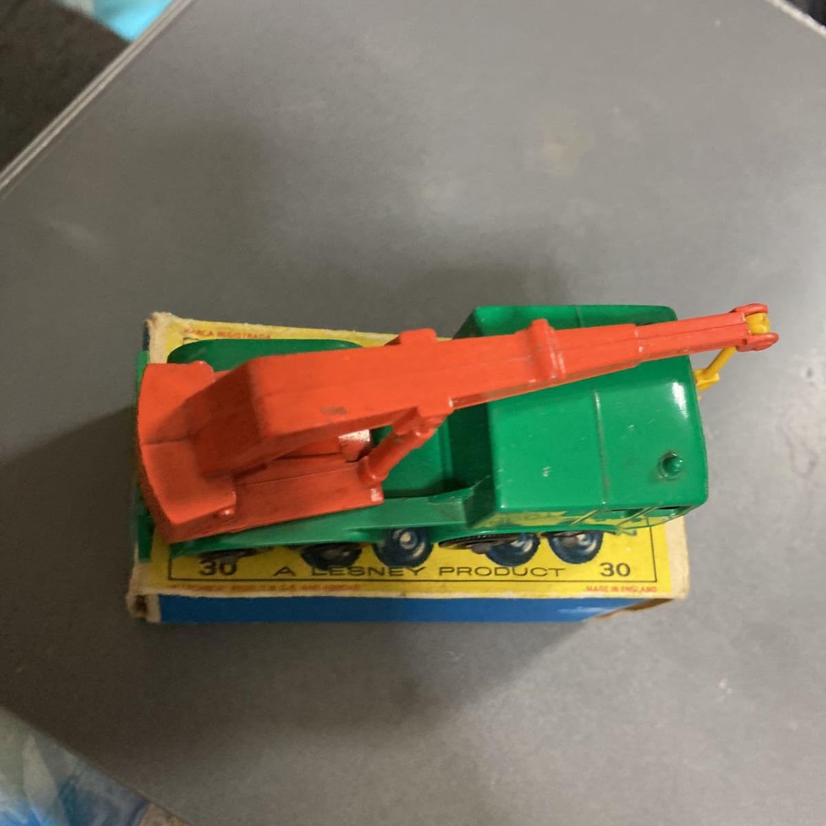 Amazon.co.jp: マッチボックスmatchbox 8輪クレーン車lesneyレズニー