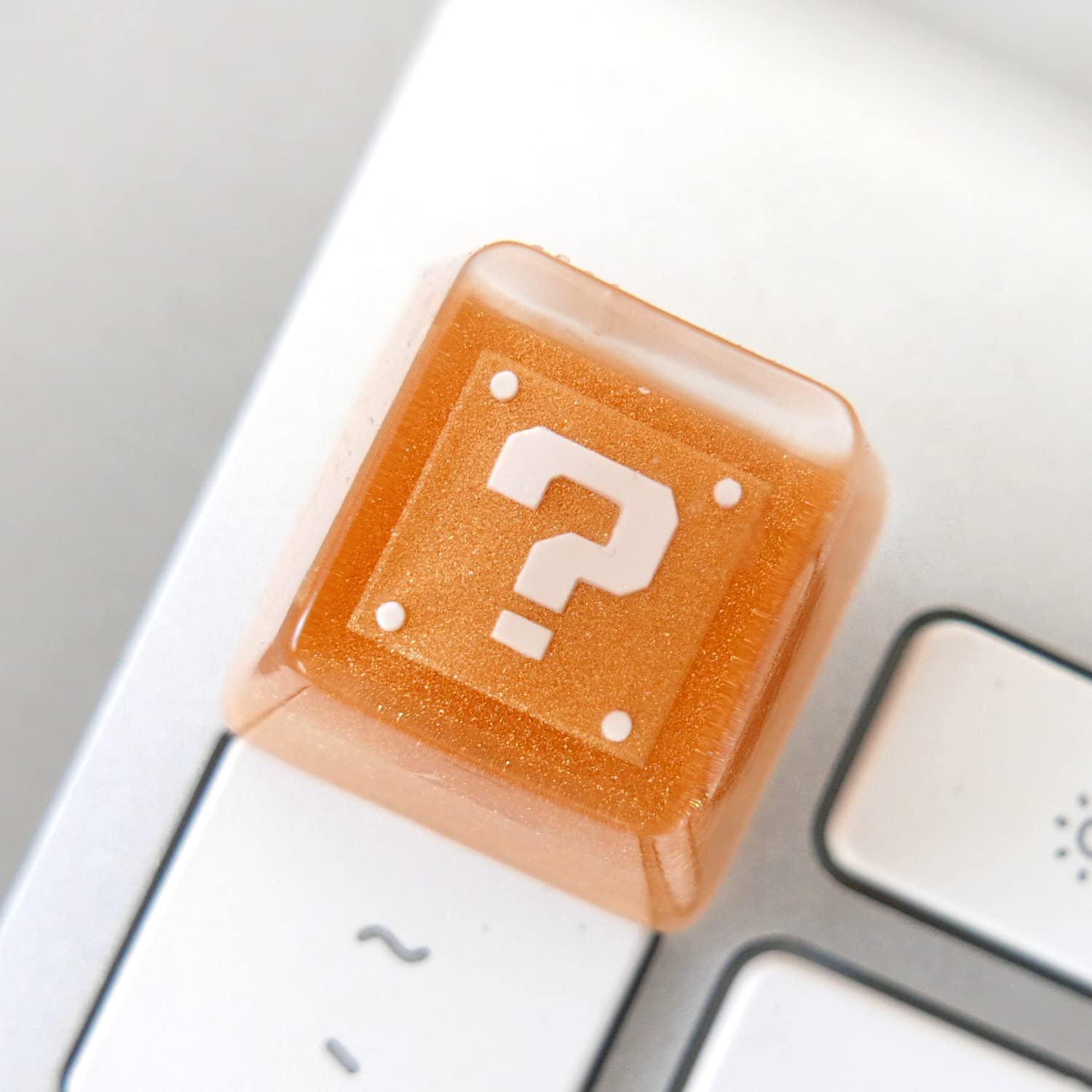 Amazon | ゲーミングキーキャップ マリオ樹脂キーキャップ チェリーMX