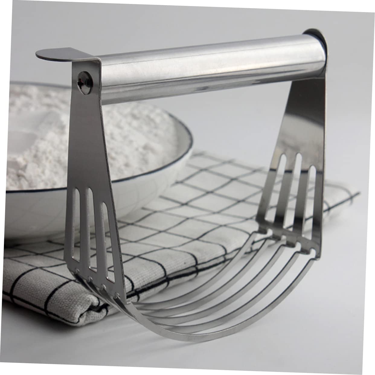 VILLCASE Dough and Pastry Blender Tool Reusable Kitchen Utensil for Baking Manual Butter Churner Multi Purpose Dough Mixer for Cakes Scones and Pastries Design