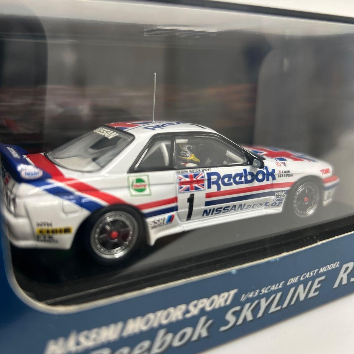 Amazon | TOMY EBBRO 1/43 Reebok NISSAN SKYLINE GT-R #1 トミカ