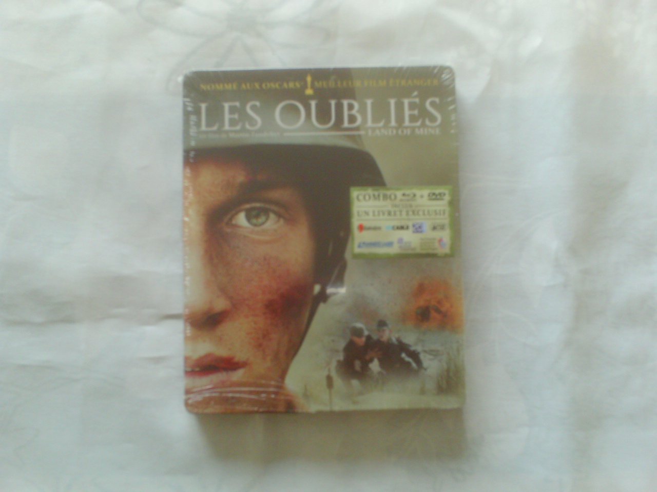 Les Oubliés [Combo Blu-ray + DVD - Édition Limitée Steelbook] [Combo Blu-ray + DVD - Édition Limitée boîtier SteelBook]