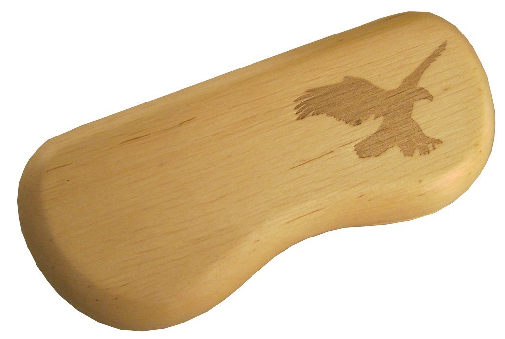 Brillenetui aus Erlenholz mit Jagdmotiv