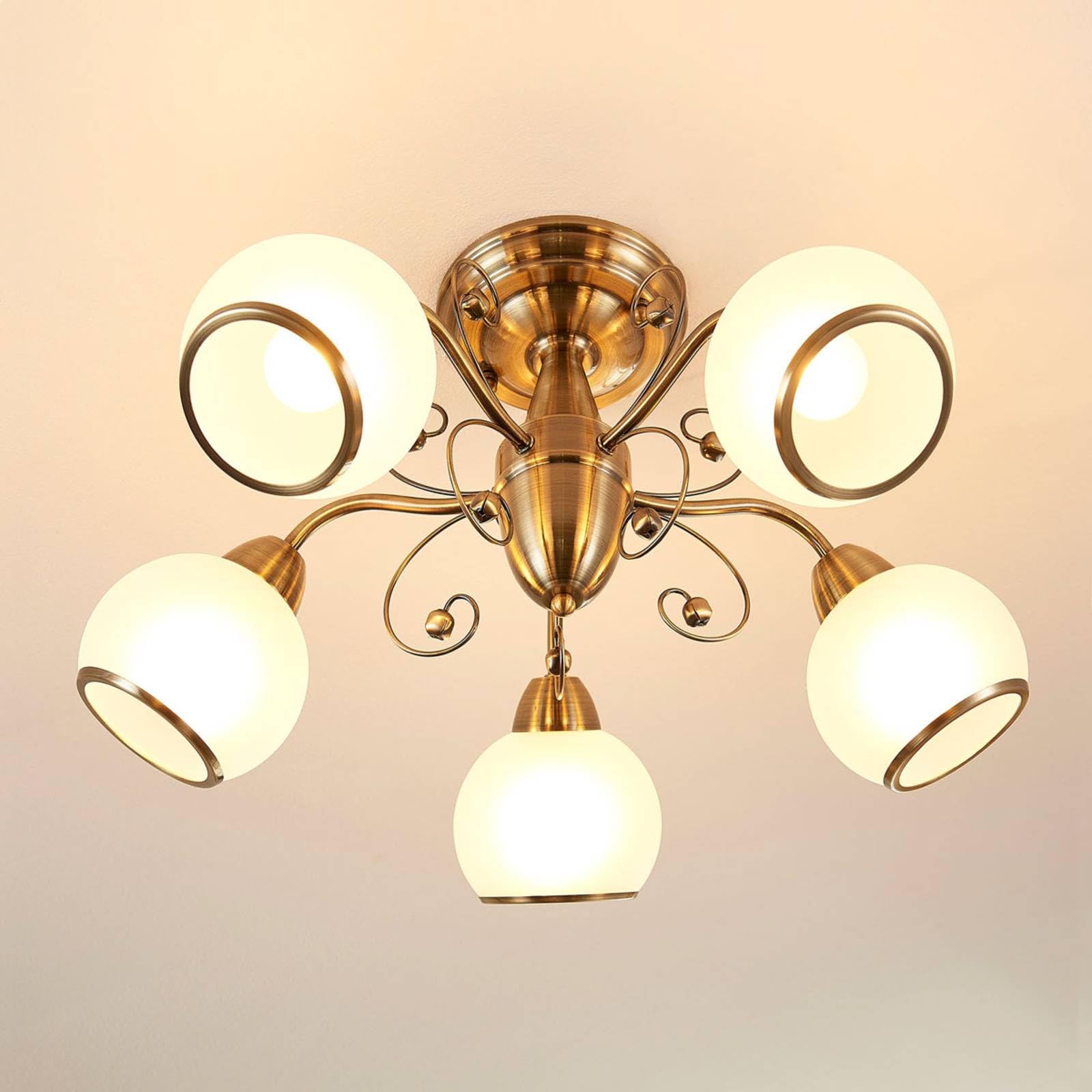 Lindby Plafoniera 5 Luci Sfere in Vetro Ø 59 cm, Lampadario Soggiorno Ottone Anticato 5x E14 Lampada da Soffitto Camera Letto Sospensione Vintage per Classico Sala Pranzo