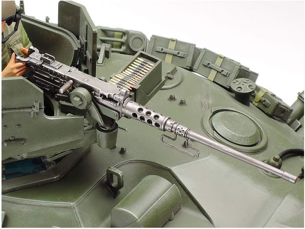 TAMIYA 36213 1/16 US Airborne Tank M5551 Sheridan,Display Model
