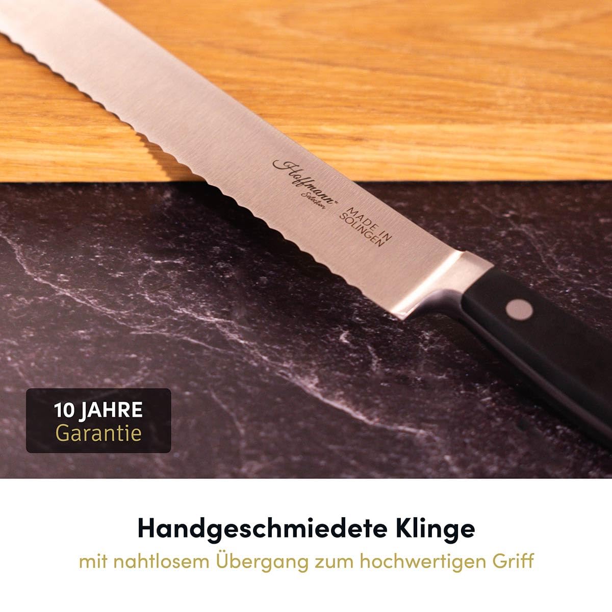 Hoffmann Brotmesser, Handgeschmiedet in Solingen, Edelstahl, Klingenlänge 21 cm Wellenschliffklinge, POM-Griff, 185g, Professionelles Küchenmesser Made in Germany, Brotschneidemesser, Küchenmesser