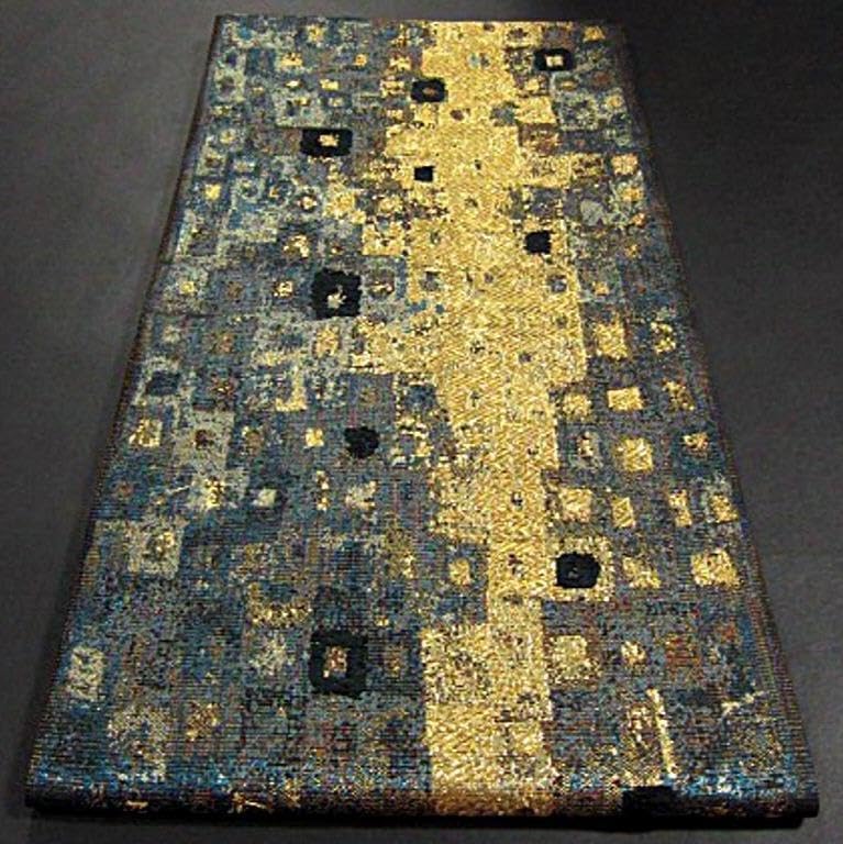 限定大幅値下げ！西陣織六通柄袋帯　黒地　人気のきんぎょ　金魚『綿芯お仕立て付』 新品西陣織六通柄袋帯 クリムト・名画をモチーフに【綿芯御仕立て付き】