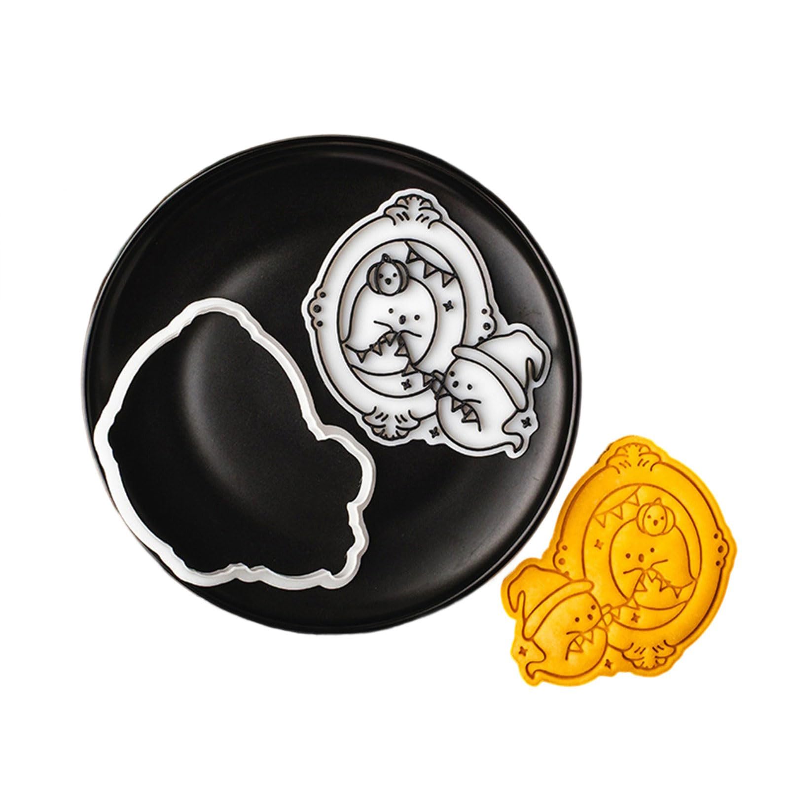 Tsophreniq Japanese Cartoon Specter Shape Cookie Halloween Baking Accessories Molds for Fondant Chocolate Japanese Specter Cookie Molds