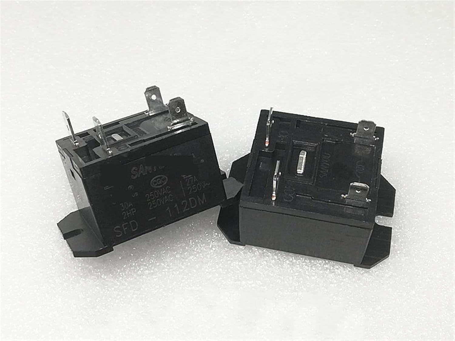 2Pcs Relay SFD-112DM 12VDC SFD-124DM 24VDC SFD-124DM-24VDC SFD 124DM 12V 24V 4PINS 30A(SFD-112DM 12VDC)