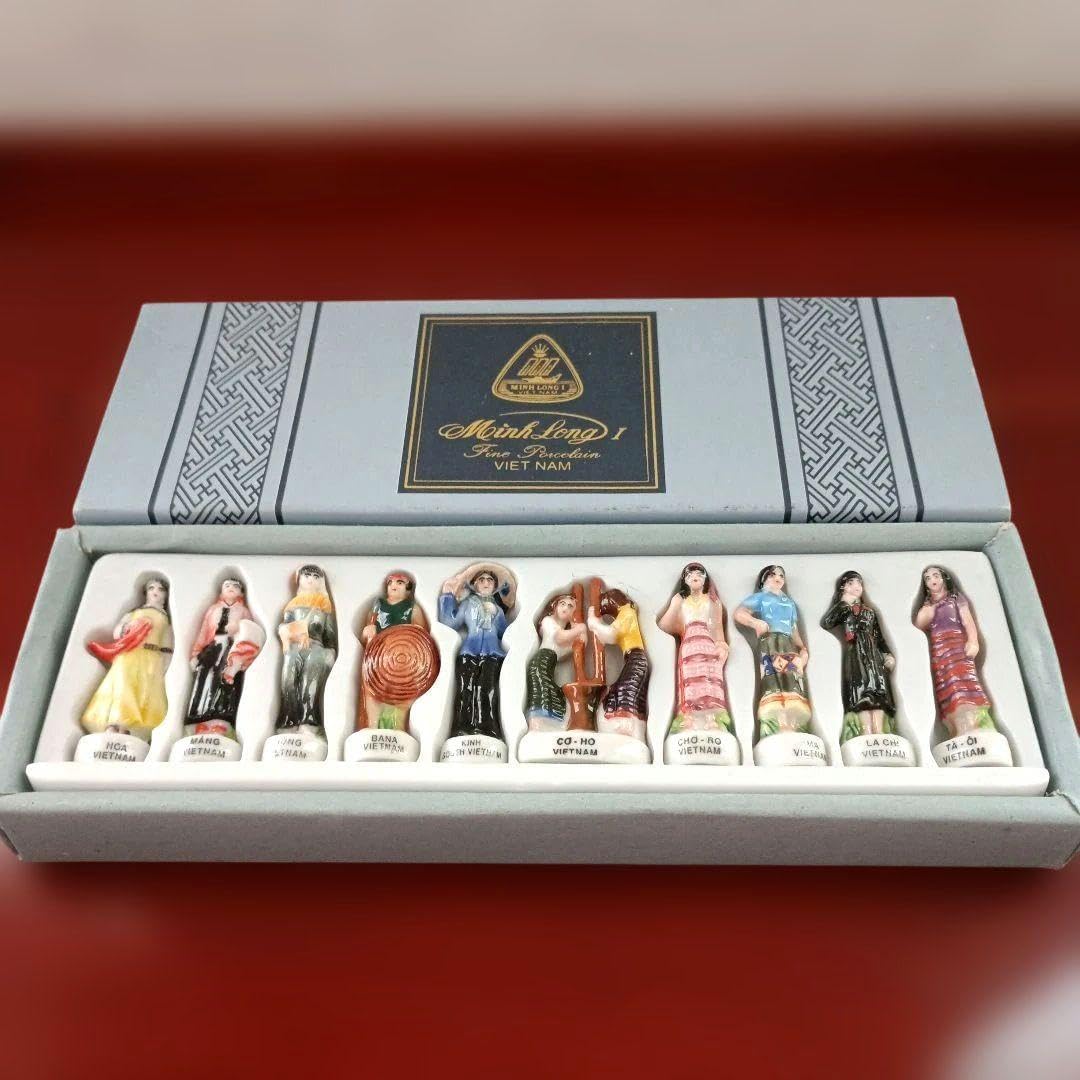 移転】お土産にもピッタリベトナムの食器メーカーMinh Long | Danang de 観光 | ダナンスタイル | ダナンが好き  Danang.Style ベトナム ミニ陶器人形 ミンロン社 フェーヴ 少数民族 １０個セット