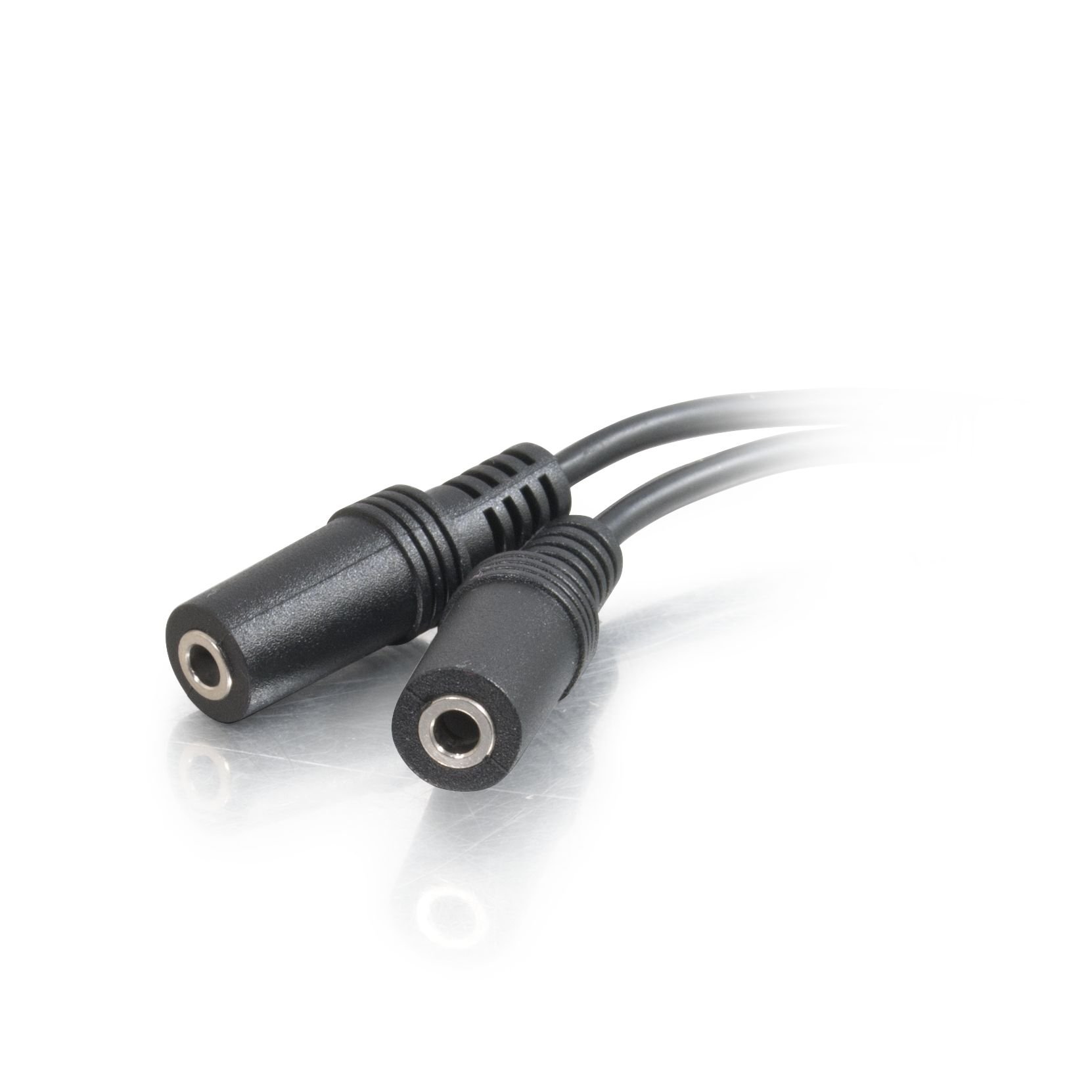 C2G 6in 3.5mm Stereo M / 3.5mm Stereo F Y-Cable cavo audio 0,15 m 2 x 3.5mm Nero