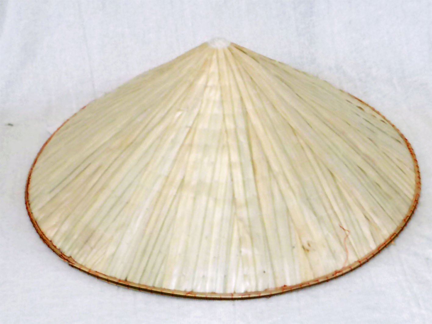 Amazon.co.jp: ベトナム笠大 丸輪付（菅笠 すげ笠） : ファッション