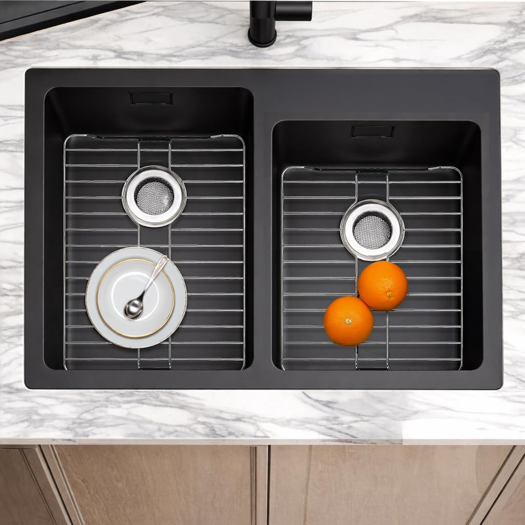 SunnyPoint Griglia di protezione per lavello in acciaio inox 304 con foro di scarico posteriore, griglia antiruggine per fondo del lavello della cucina, prevenzione graffi, foro di scarico posteriore