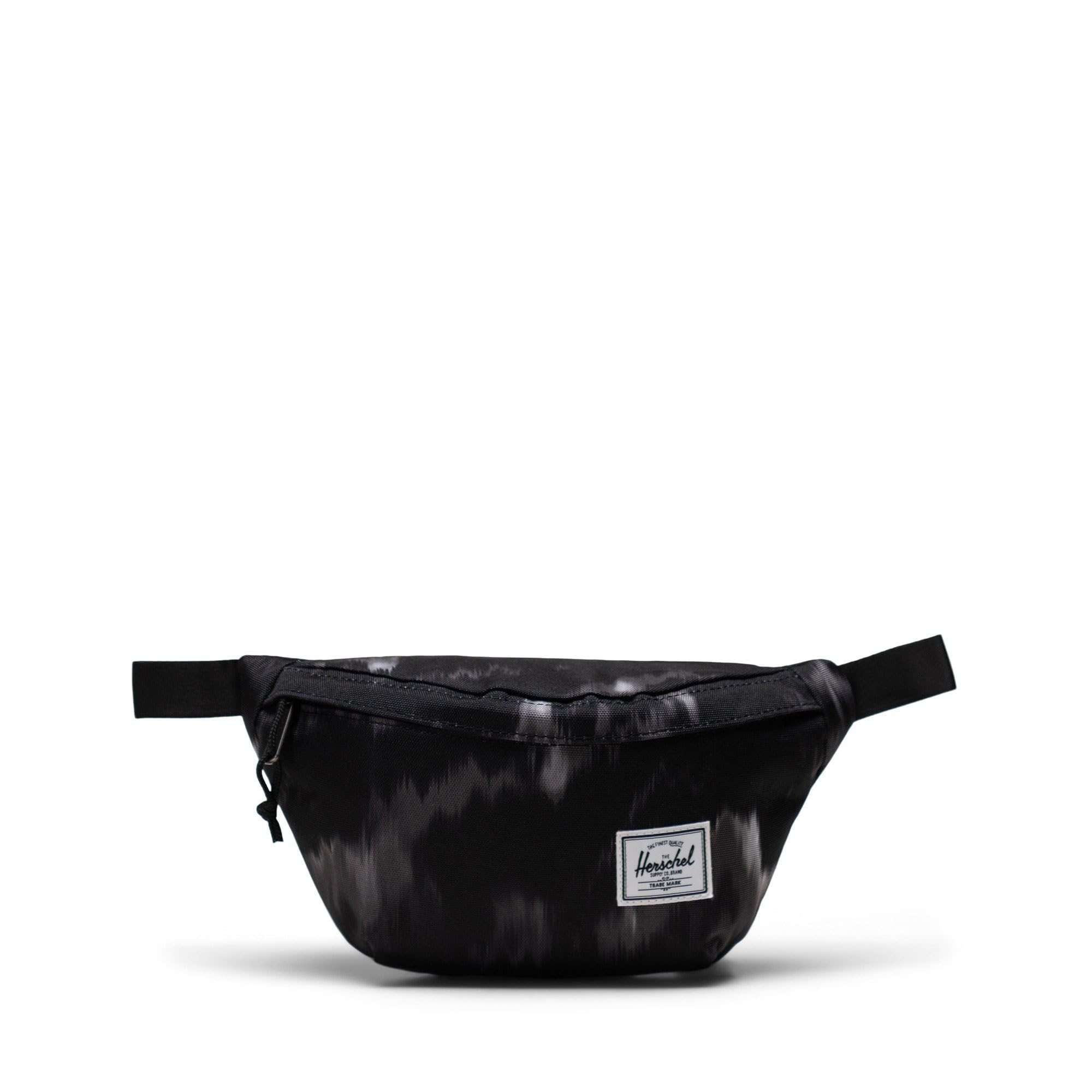 HerschelClassic Hip Pack, Blurred Ikat Black