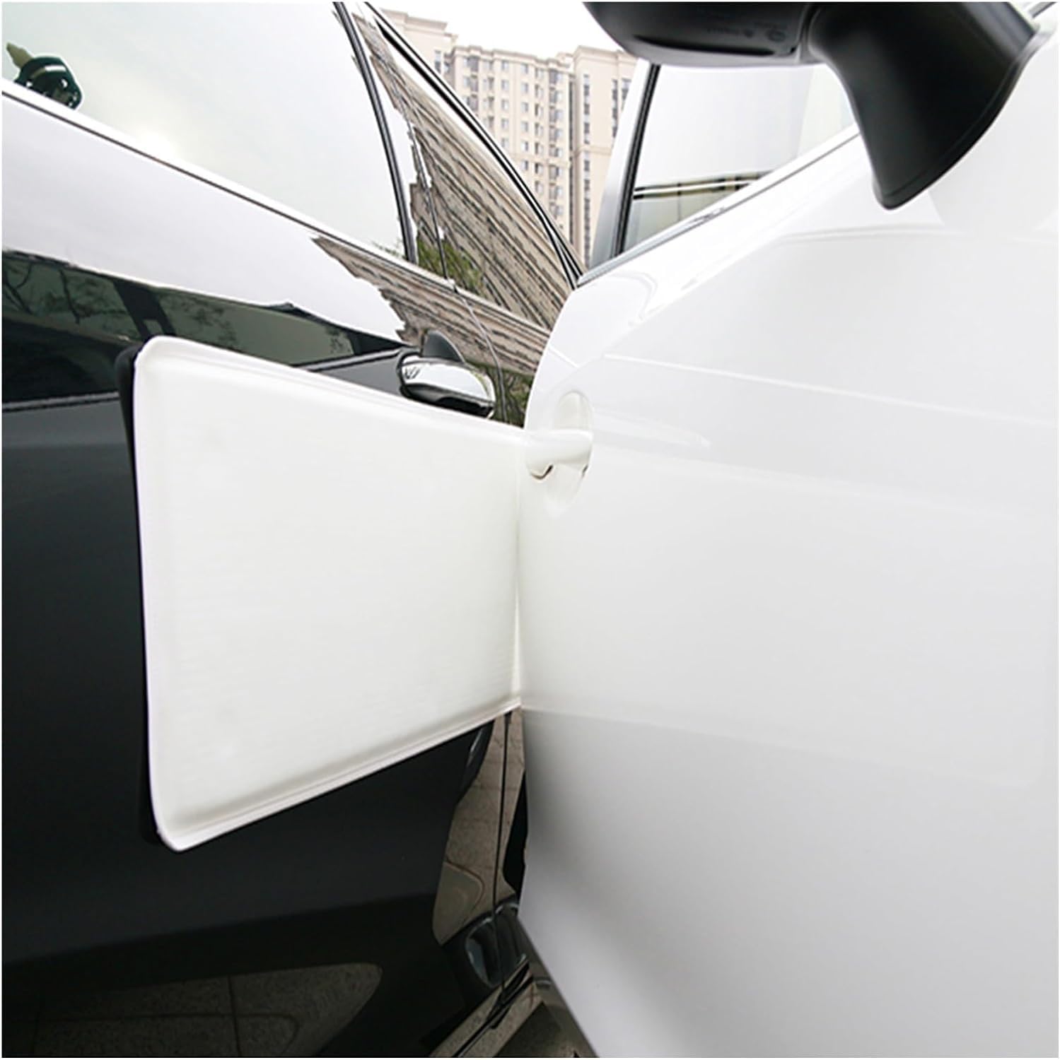 Lot de 4 protections magnétiques pour coins de porte de voiture, coussins doux amovibles pour protéger les coins de vos portières de voiture, blanc, 84 x 29 cm