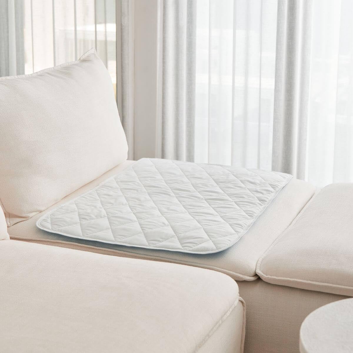 Protection meuble 60x90 cm Invizi lavable pour canapé et chaise