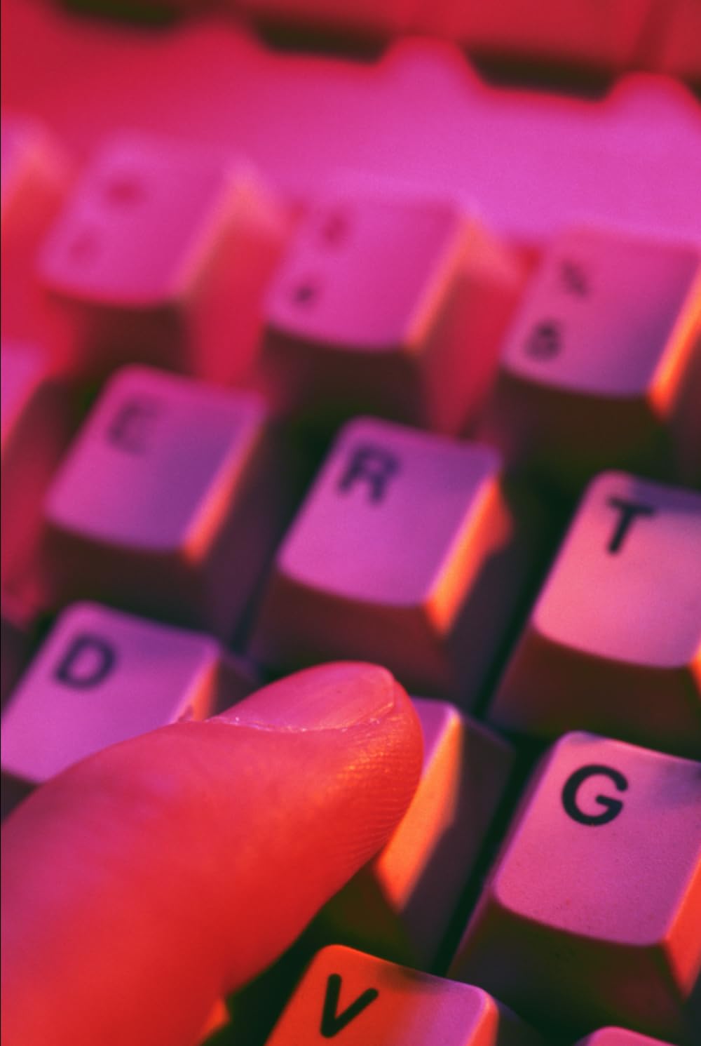 Glossy Pages & Pixel Dreams: The Golden Age of Computer Magazines (Nostalgia Chronicles: Relive the Magic That Shaped Our World)