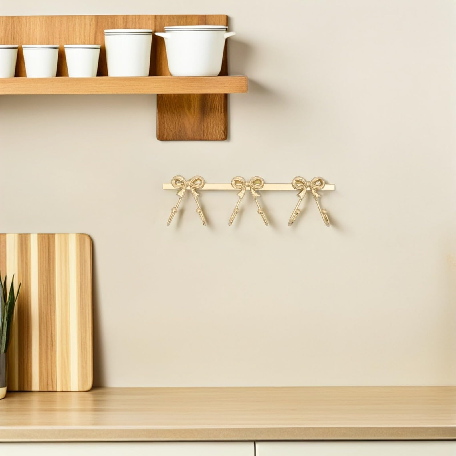 Didiseaon Gancio da Parete in Ferro con Fiocco Dorato Portasciugamani e Organizer per Accappatoi Cappelli e Borse Supporto Rustico e Decorativo per Bagno e Ingresso