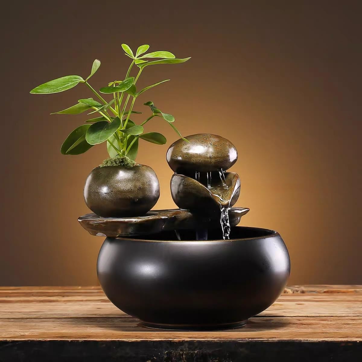 Fontaine de table en céramique avec élément d'eau en pierre – Fontaine de table noire brillante avec design naturel, décor de bureau silencieux pour la relaxation à la maison et au bureau'