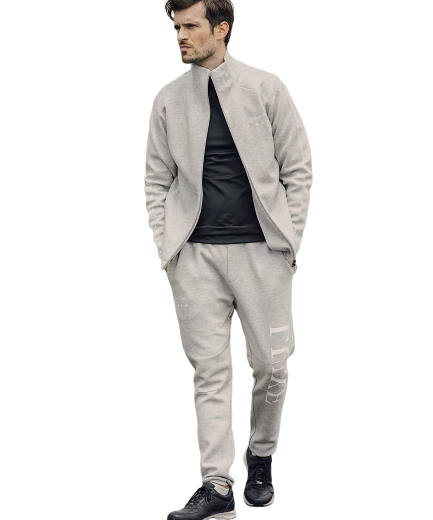 新品XLサイズ セットアップ 総柄ロゴ 上下セット リュクスエイケイエムプラス LUXE AKM PLUS リュクスエイケイエムプラス ゴルフ センターロゴカモ柄