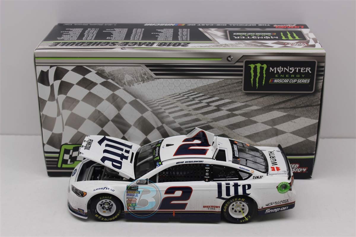 Lionel Racing, Brad Keselowski, Miller Light, 2018, Ford Fusion, NASCAR Diecast 1: 24 Scale