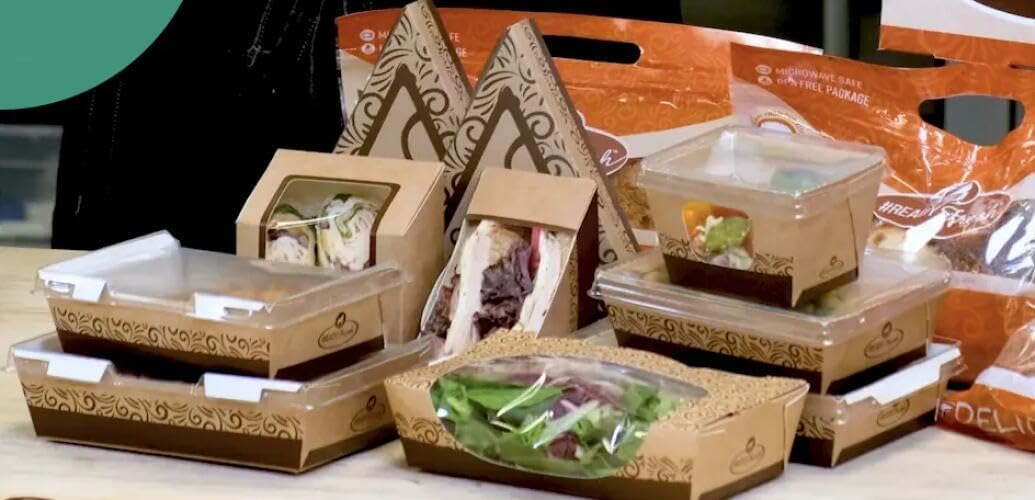 Clear Anti-Mist Lid for Medium Kraft Meal in a Box Container. Recyclable Material. Provides Performance, Convenience, & Helps Grab-N-Go Meals Look Their Best. Size: 4.7" x 6.3". 500 lids.