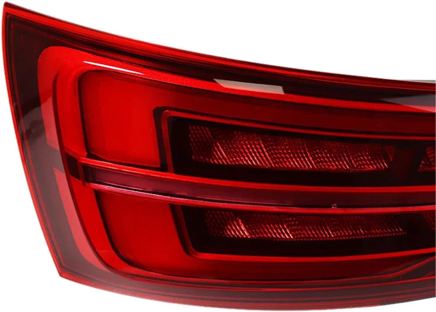 Audi Q3 2016 2017 2018 2019 LEDテールランプ リアトランクランプ