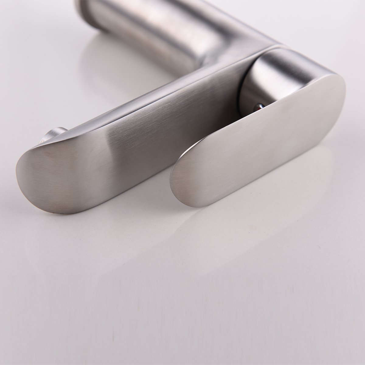 CIENCIA SUS304 calda e fredda G1 / 2"hoseTaps ingresso di compressione in acciaio inox per lavandino del bagno SNA621