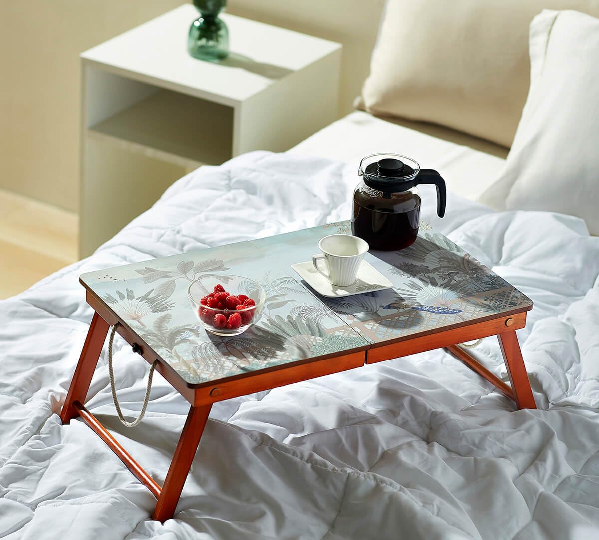 India Circus Robin Bird Park Tray - Bed & Breakfast Tray -11 India Circus Robin Bird Park Tray - Bed & Breakfast Tray -11